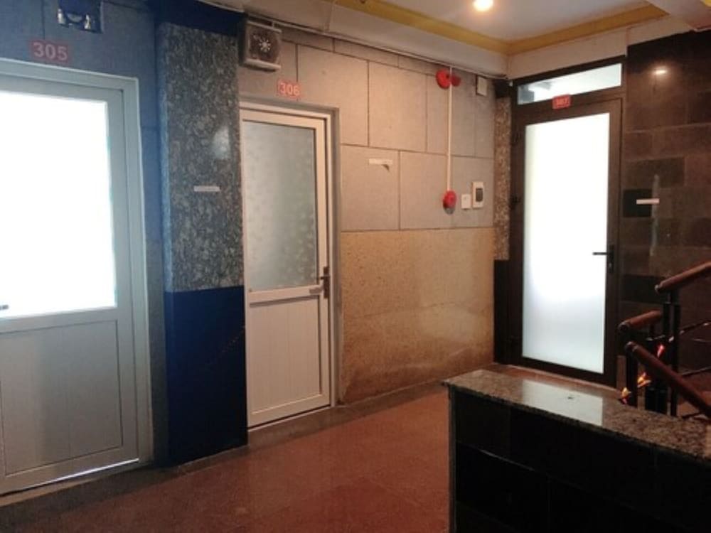 Yen Vy Hotel 11/56