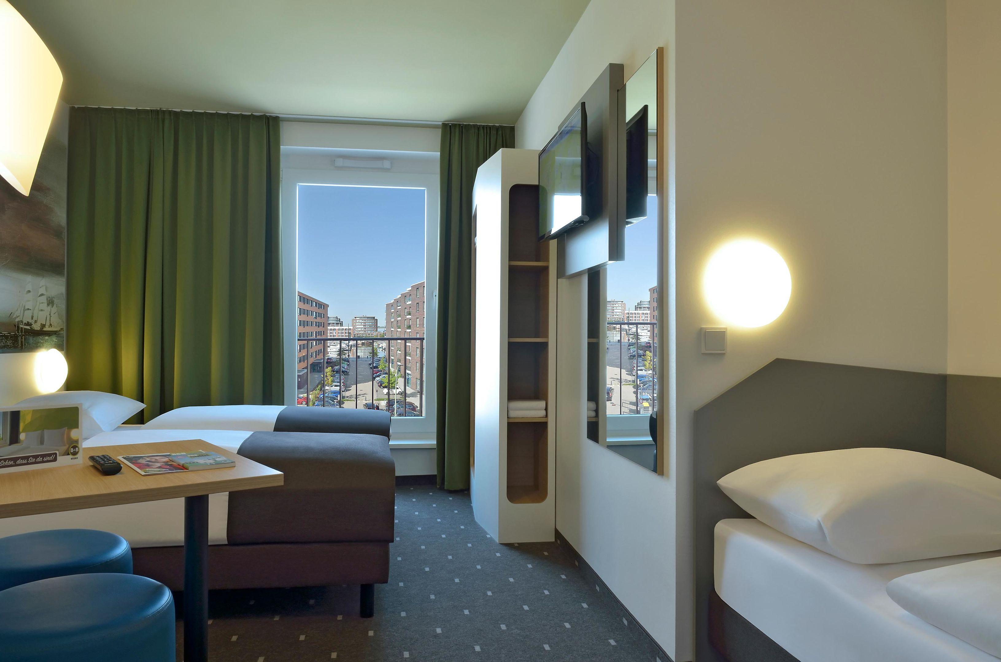 ROOM, TRIPLE