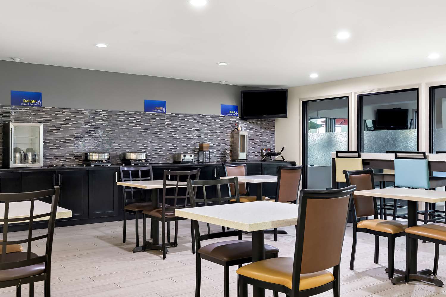 Best Western Saluki Inn 7/10