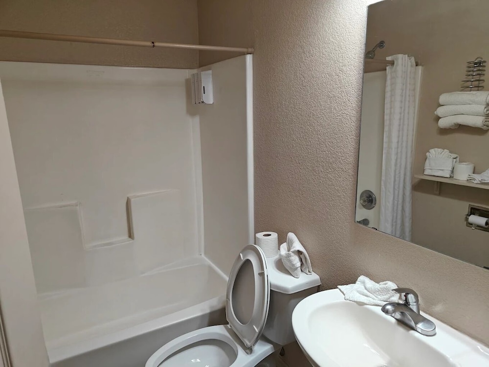 Family Garden Inn Suites 49/50
