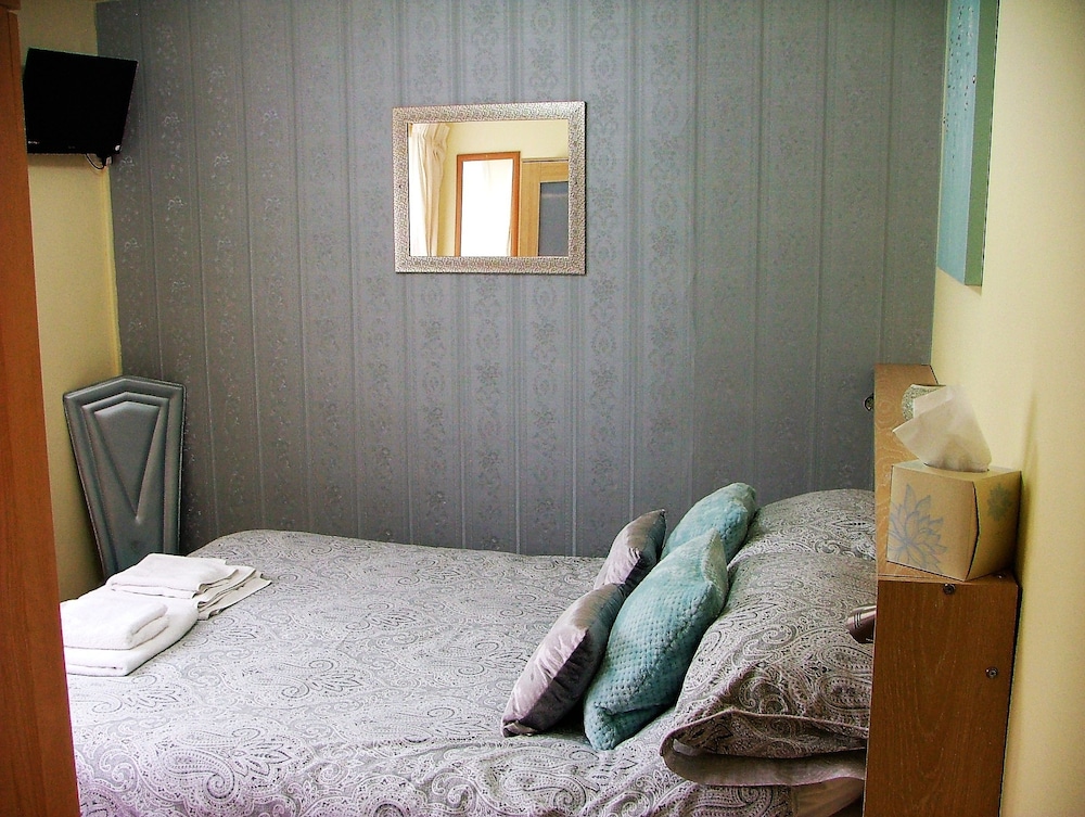 The Beverley Hotel 25/49