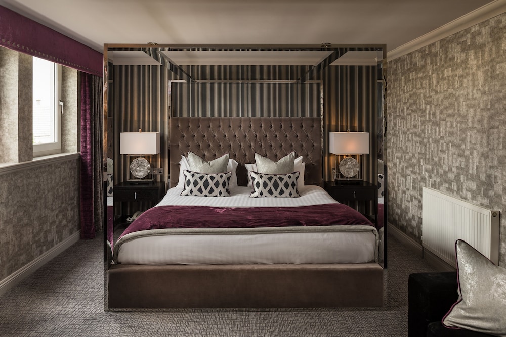 Carlton Hotel 13/61
