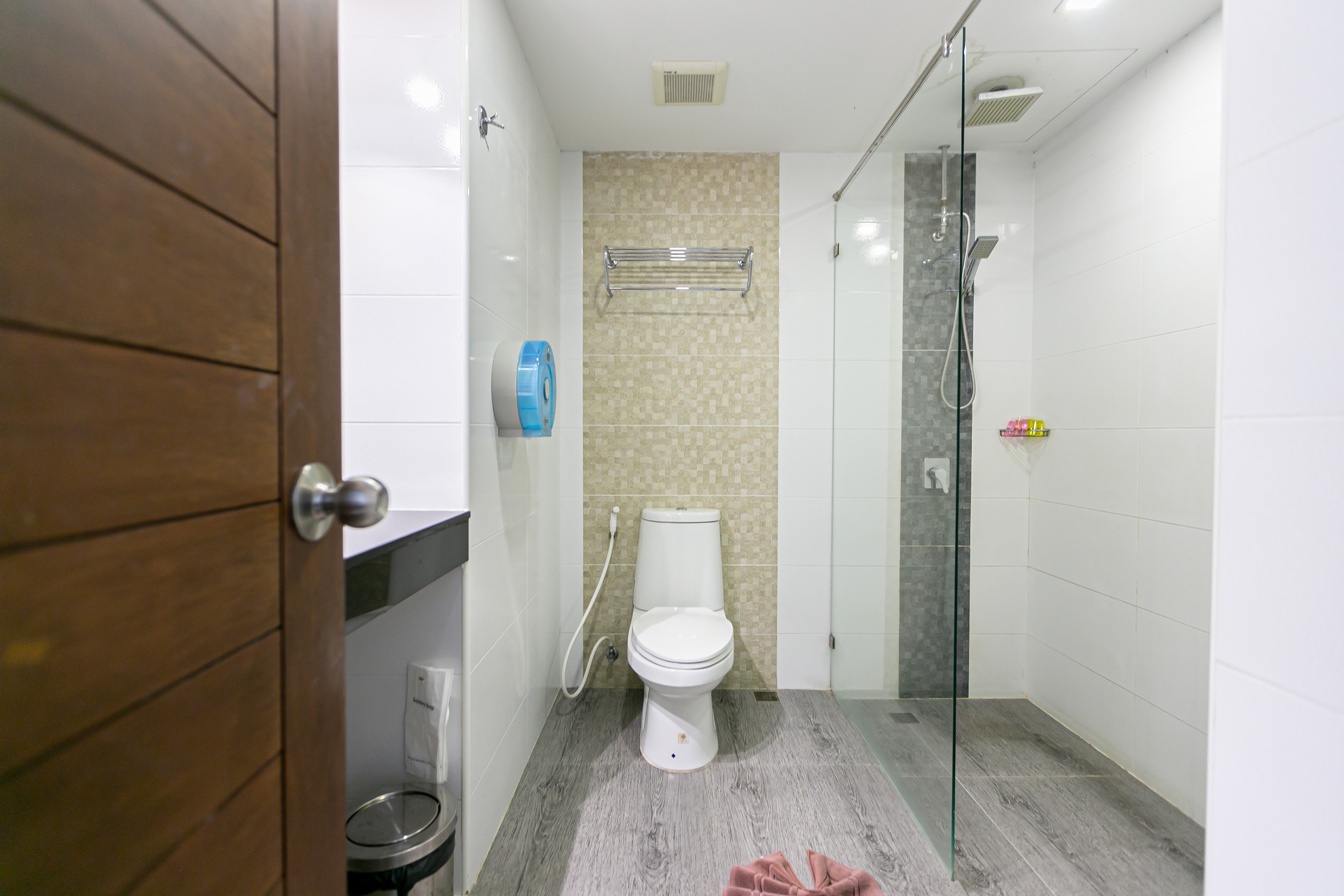 غرفة ثلاثية، Grand Ratchapruek Hotel 8/9