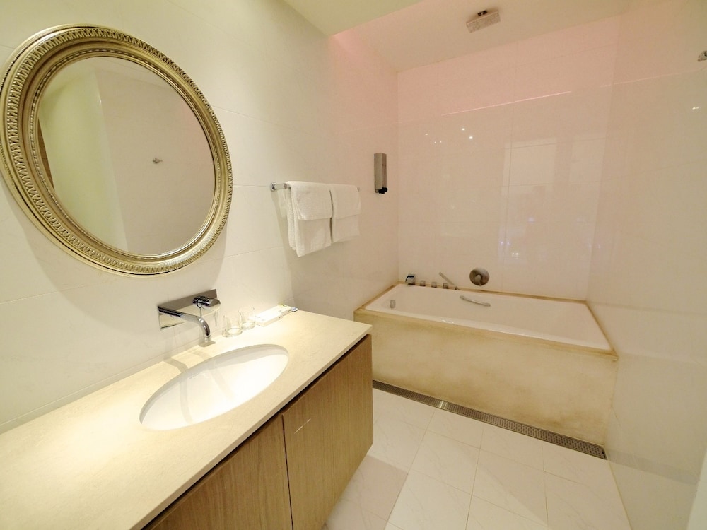 CH Service Apartment 40/48