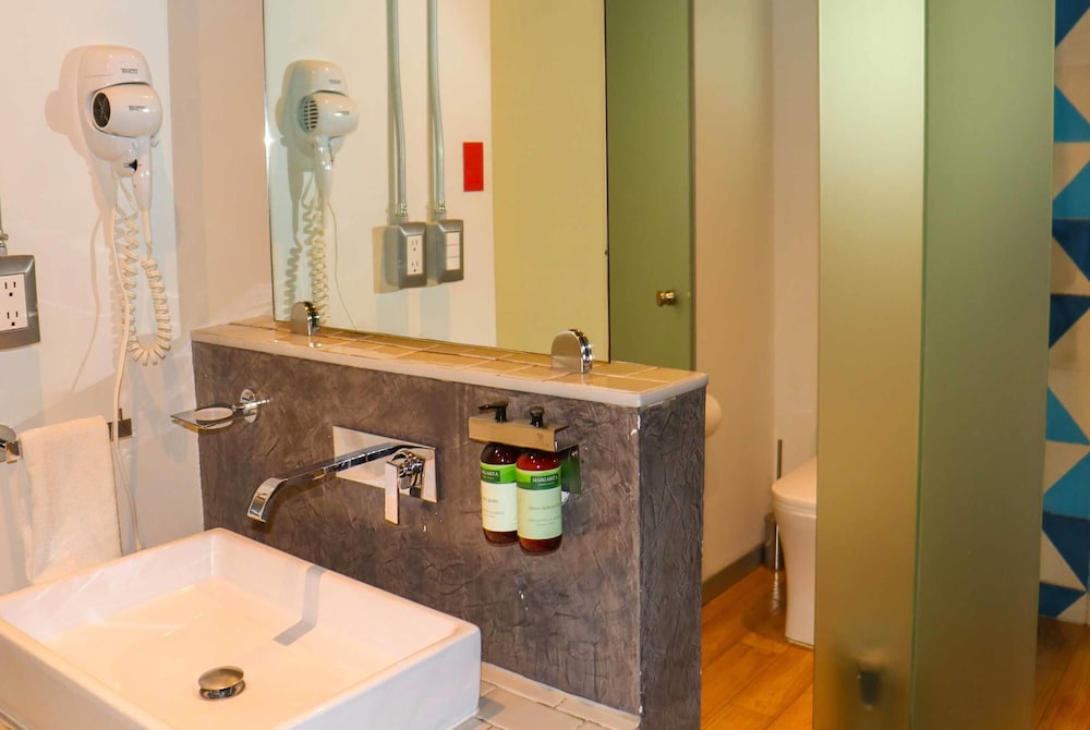 Hotel Estancias VIVE MX wtc CDMX, Trademark by Wyndham 56/58