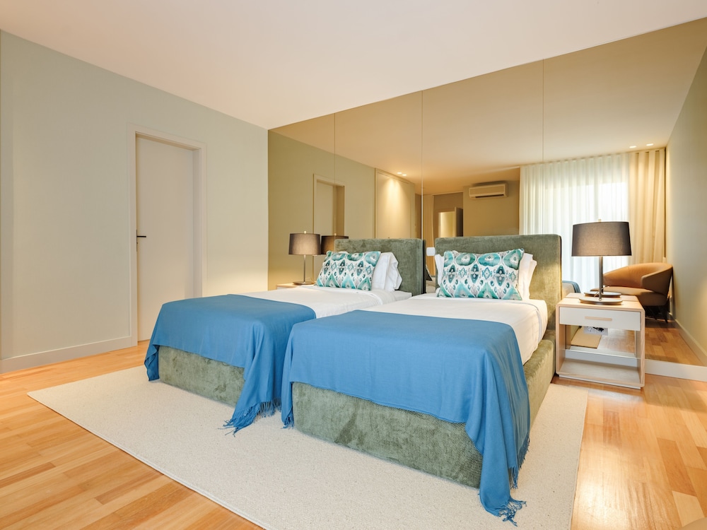 Pure Monchique Hotel 11/60