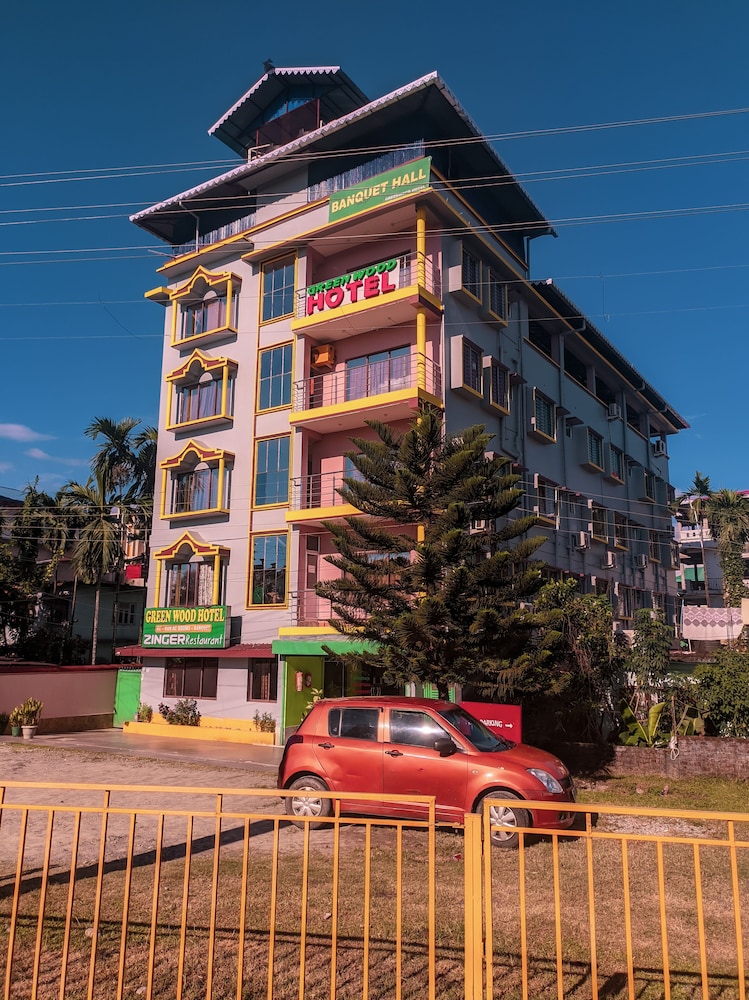 Greenwood Hotel 3/43
