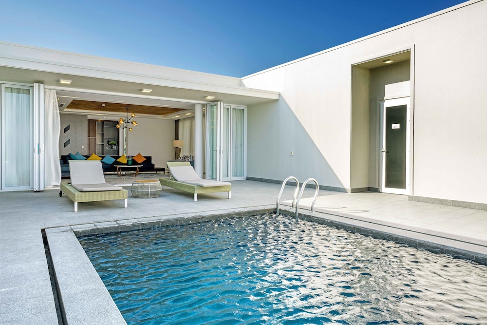 Oceanami Villas And Beach Club 26/67