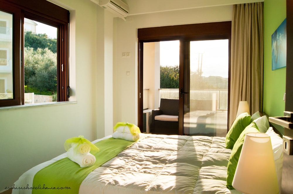 2 BEDROOMS, FAMILY SUITE, SEA VIEW, BALCONY