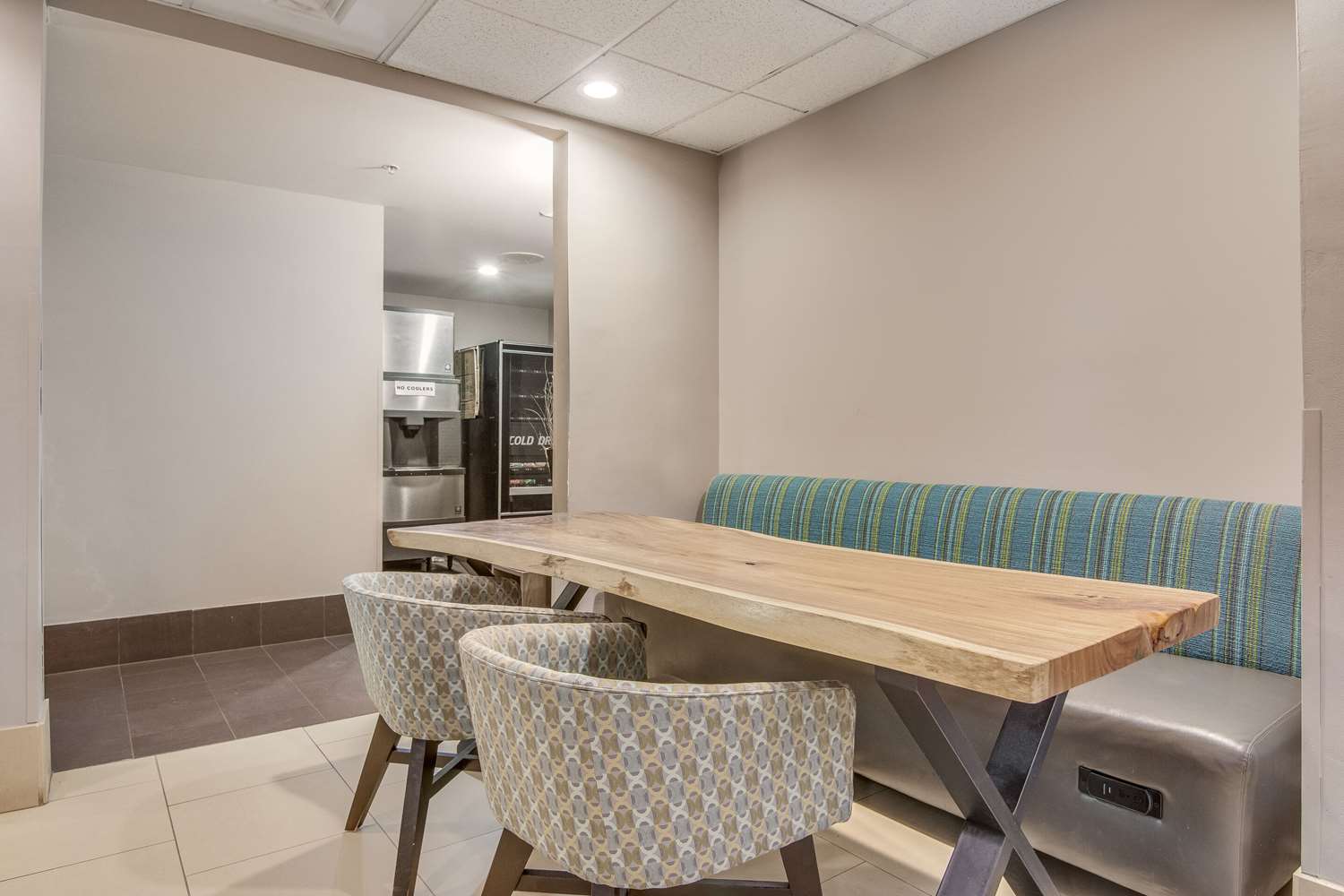 Clarion Pointe Wake Forest - Raleigh North 33/37