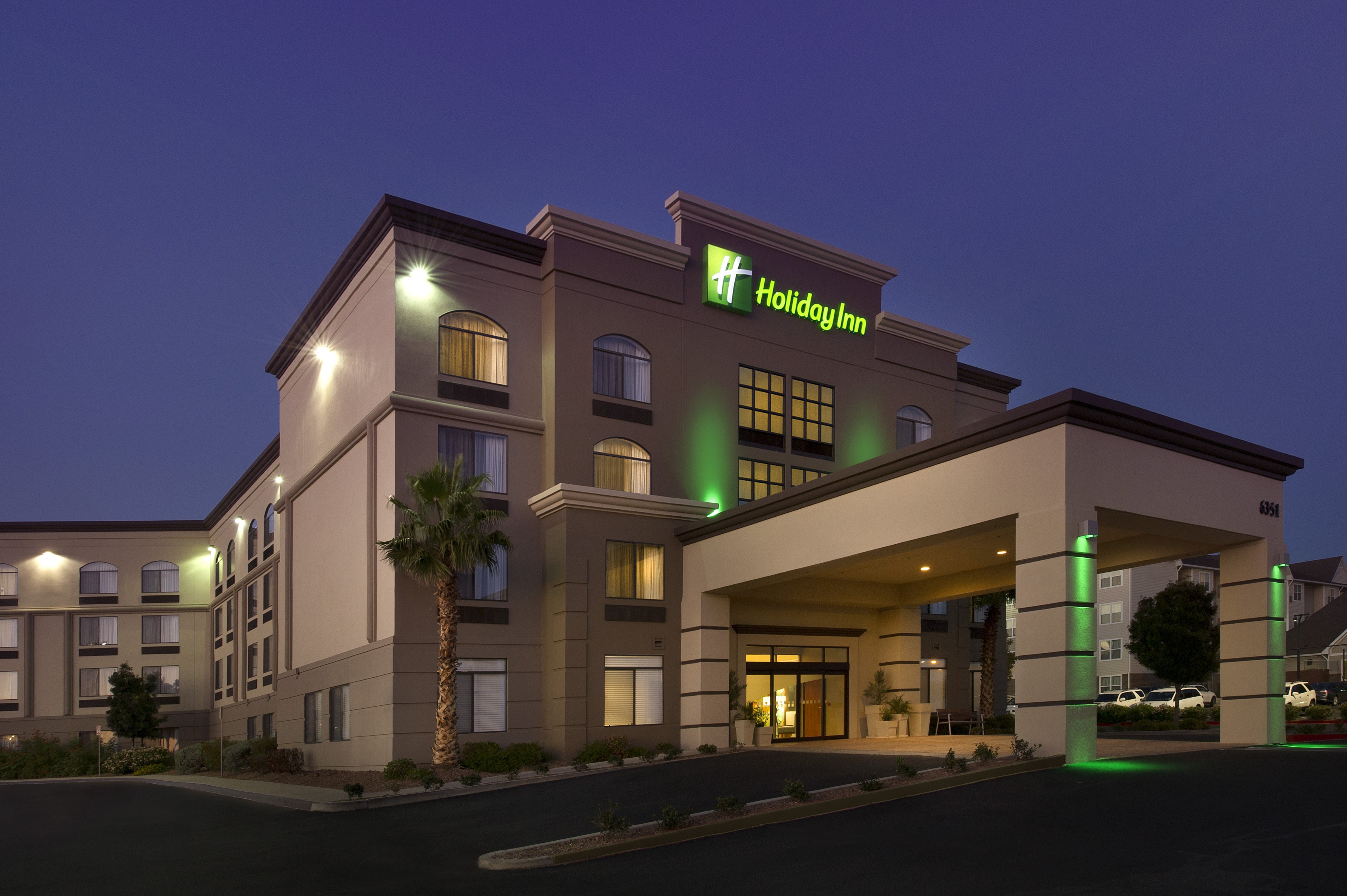 Holiday Inn El Paso Airport 2/74