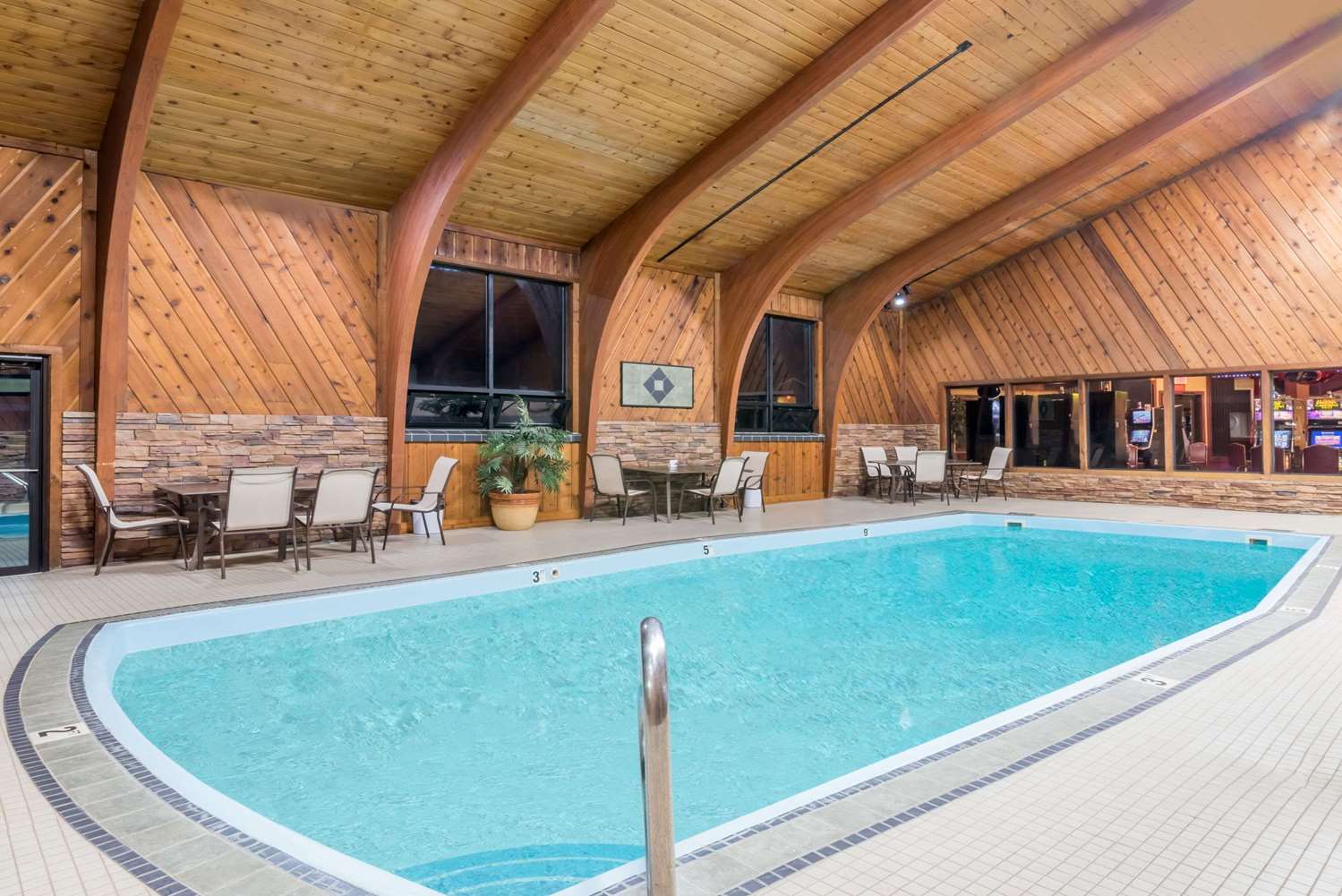 Super 8 by Wyndham Deadwood/Black Hills Area 24/36