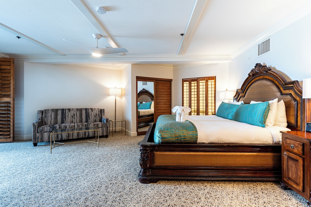 Pacific, Sunset, Suite, King Bed
