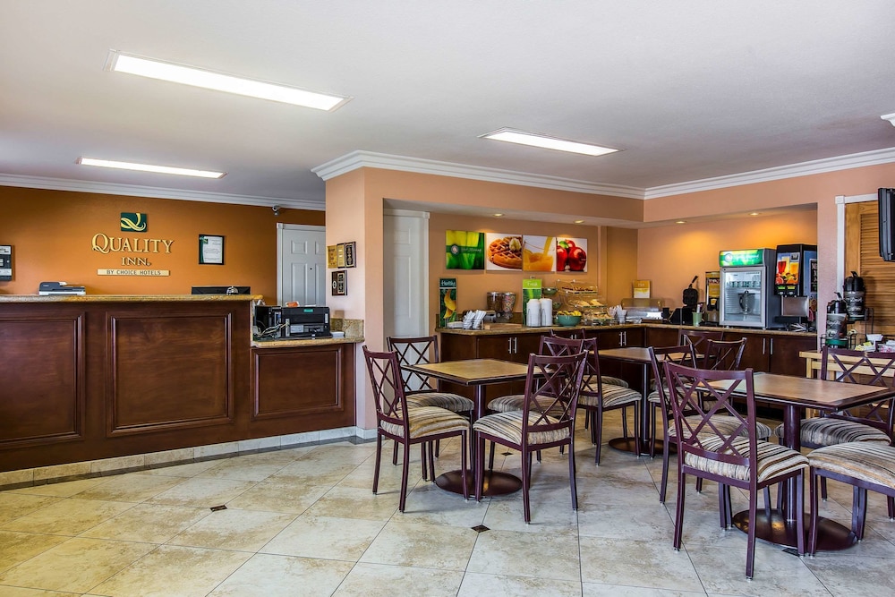 Quality Inn Lake Elsinore 45/51