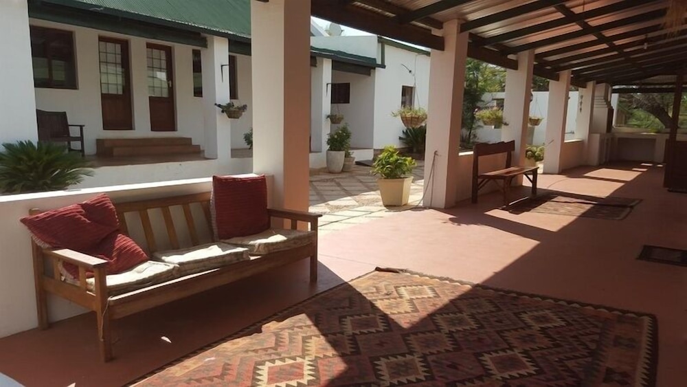 Thandile Country Lodge 12/21