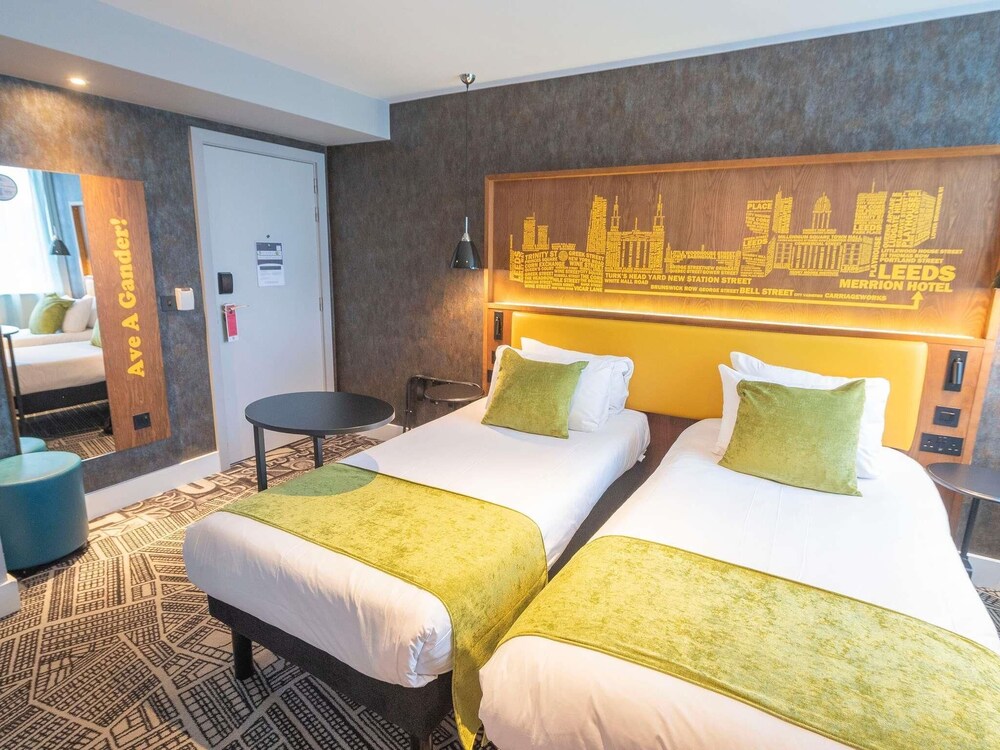 Duet, Twin Beds