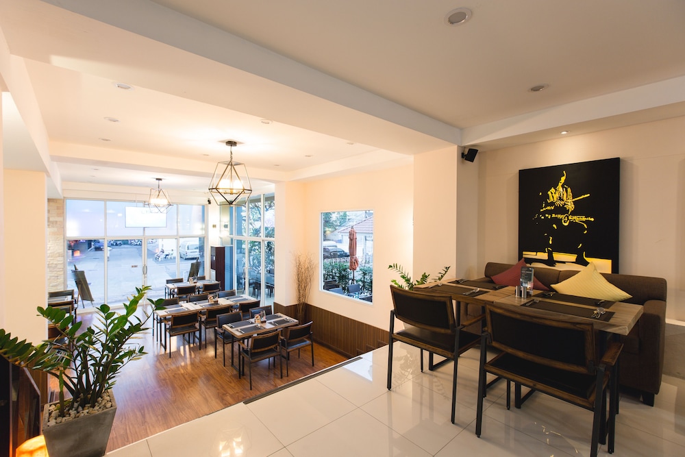 Adelphi Pattaya 51/61