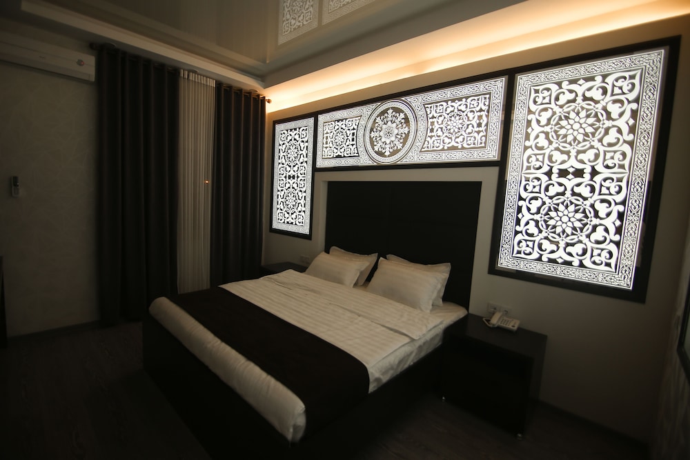 Safir Hotel 30/36