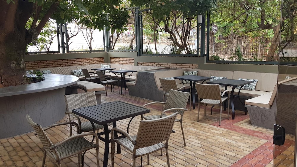 Hotel das Palmeiras 25/50