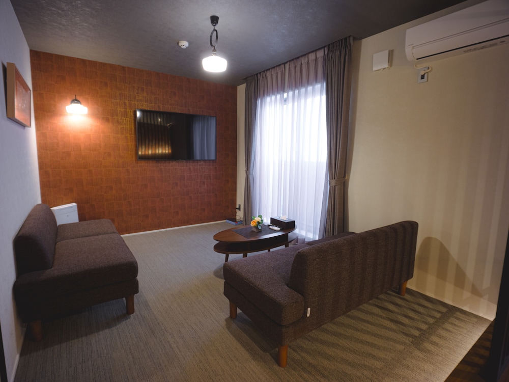 Grand Base Hakata Sumiyoshi 35/50