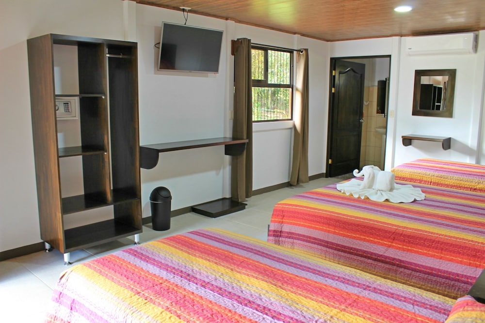 Arenal Country Inn 19/63
