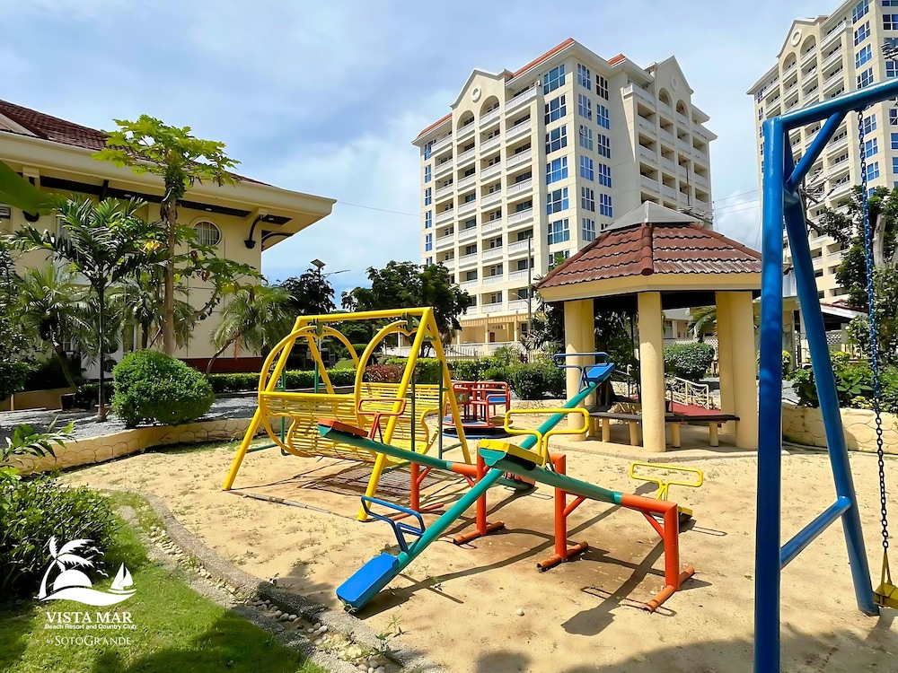 VISTA MAR BEACH RESORT AND COUNTRY CLUB 43/50