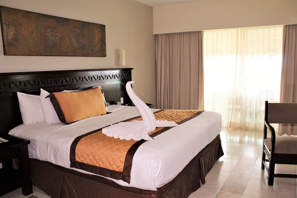 Bluebay Grand Esmeralda All Inclusive 14/50