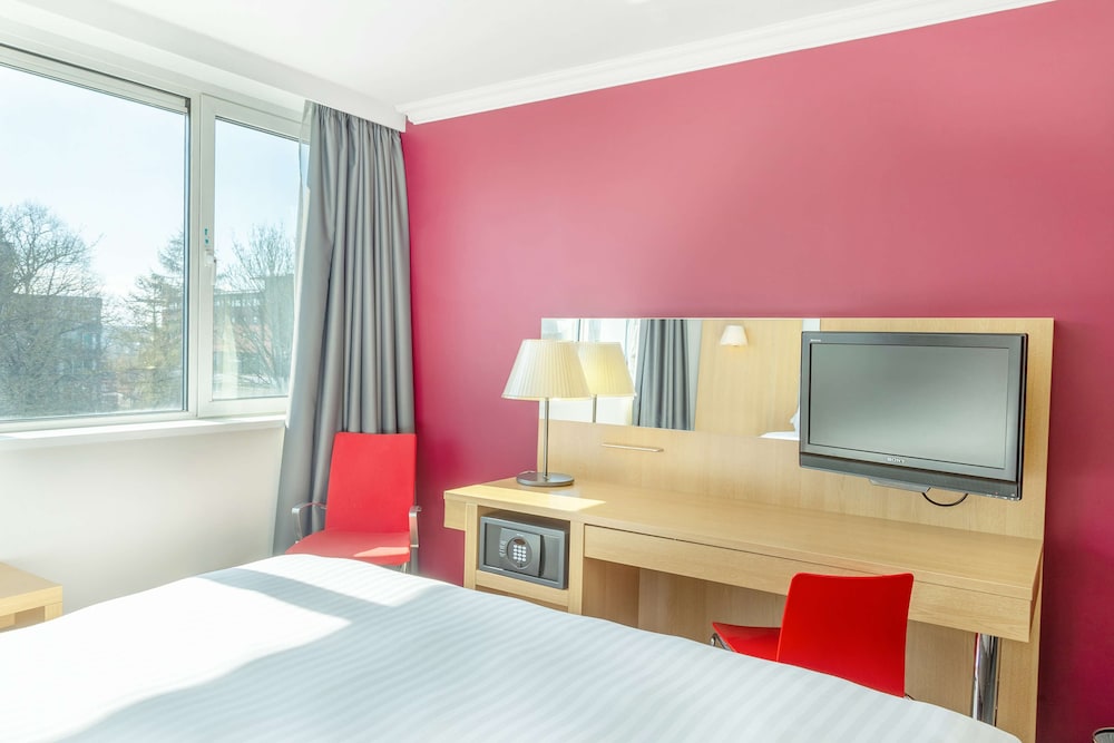 Mercure Northampton 21/63