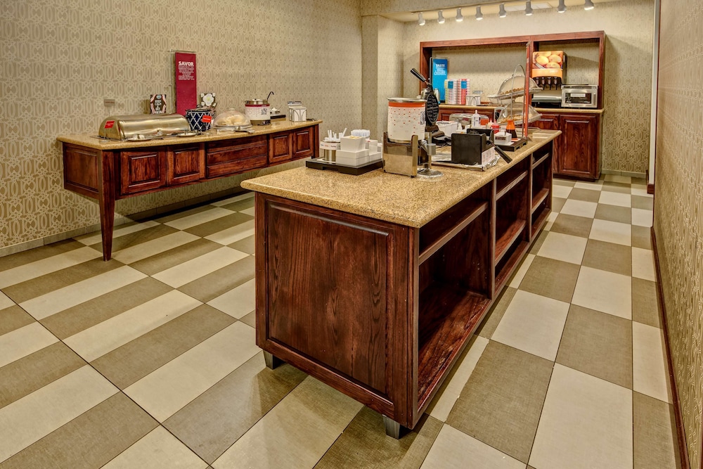 Hampton Inn And Suites Tulsa South Bixby 12/52