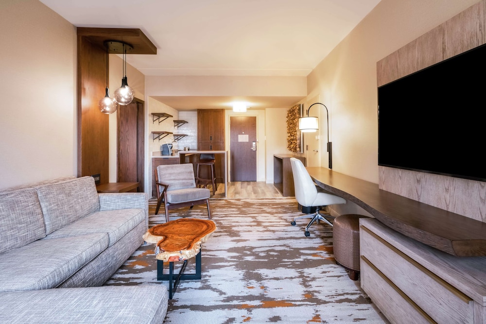 Hilton Denver City Center 54/89