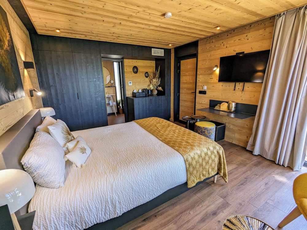 Confidentiel Hotel and Spa 27/78
