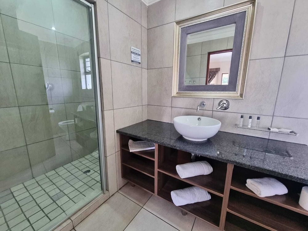 Usambara Lodge 12/12