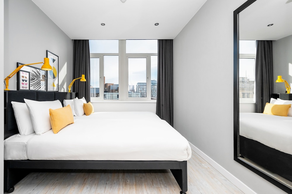 APARTMENT, KING AND TWIN BEDS, 2 BEDS