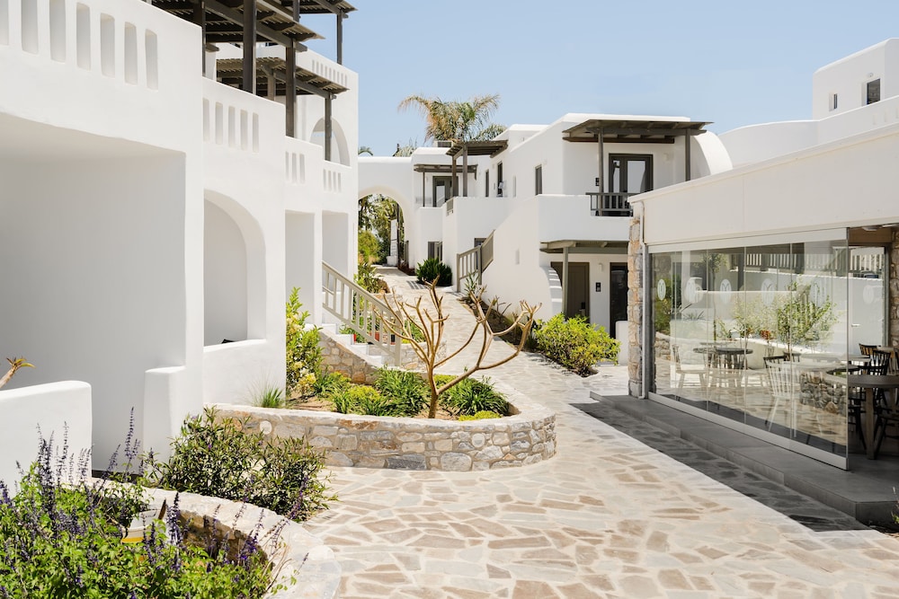 Melidron Luxury Hotel & Suites 42/50