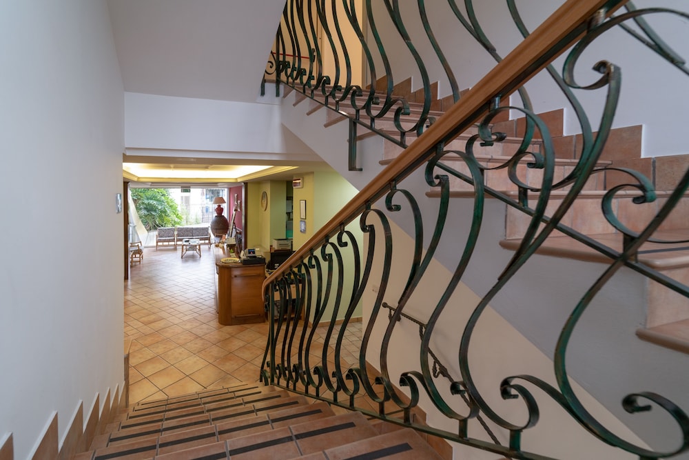 Hotel Ristorante Il Ceppo 60/70
