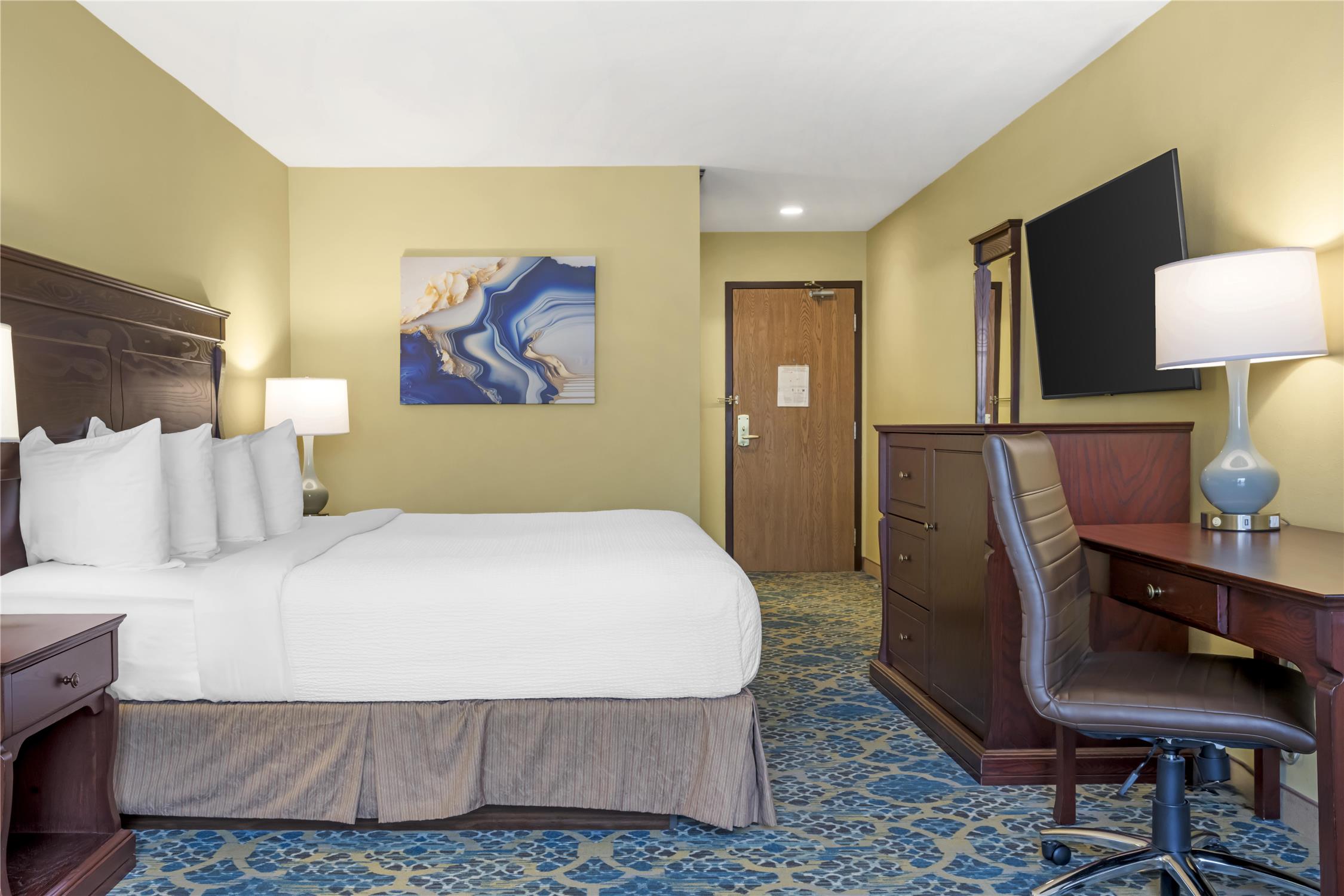 Best Western Plus Grand-Sault Hotel & Suites 8/26