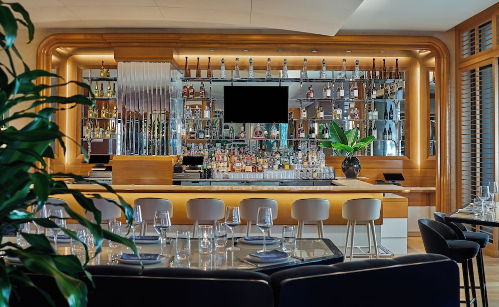 Pendry Newport Beach 53/64