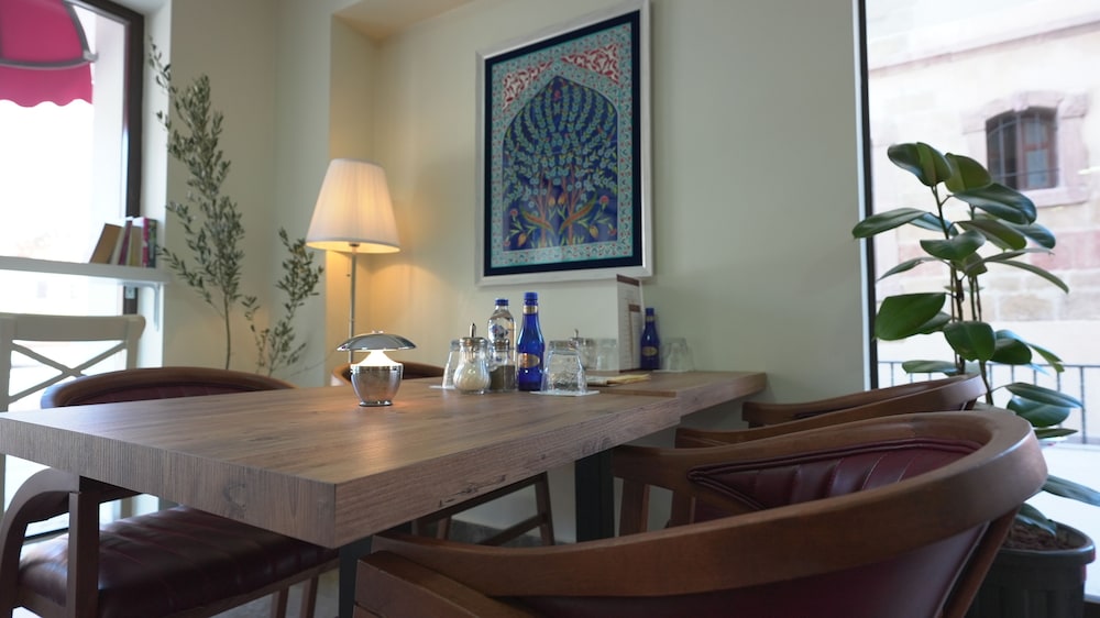 Pertevniyal Aziziye Hotel 35/50