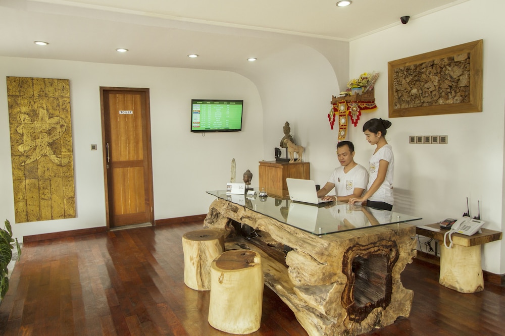 Delu Villas And Suites Seminyak 29/48