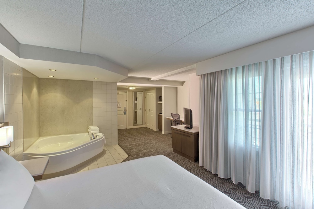 Hilton Garden Inn Kent Island Marina 11/51