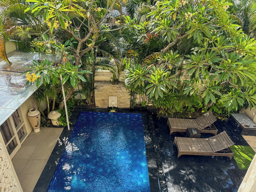 Awila Villas Kuta 58/61