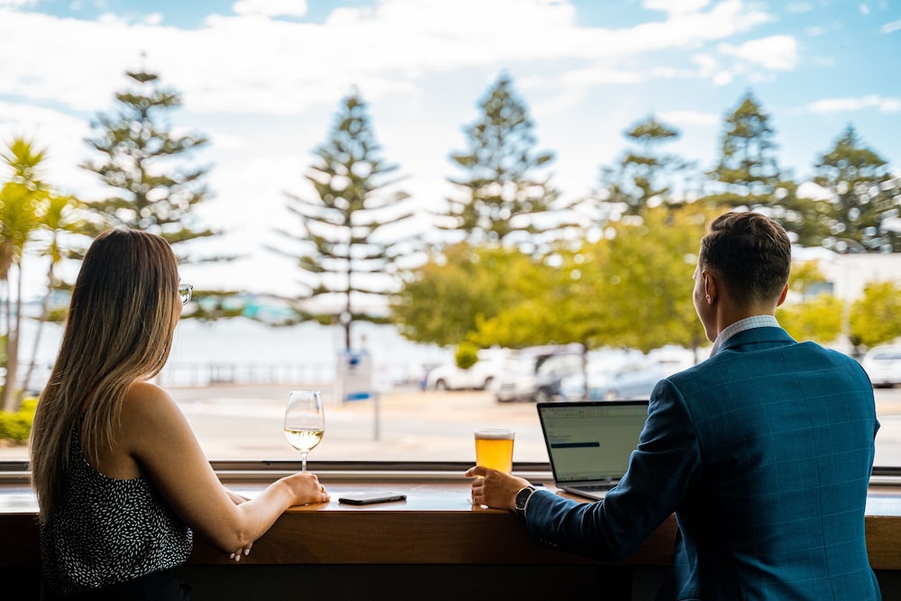 The Port Lincoln Hotel 44/50
