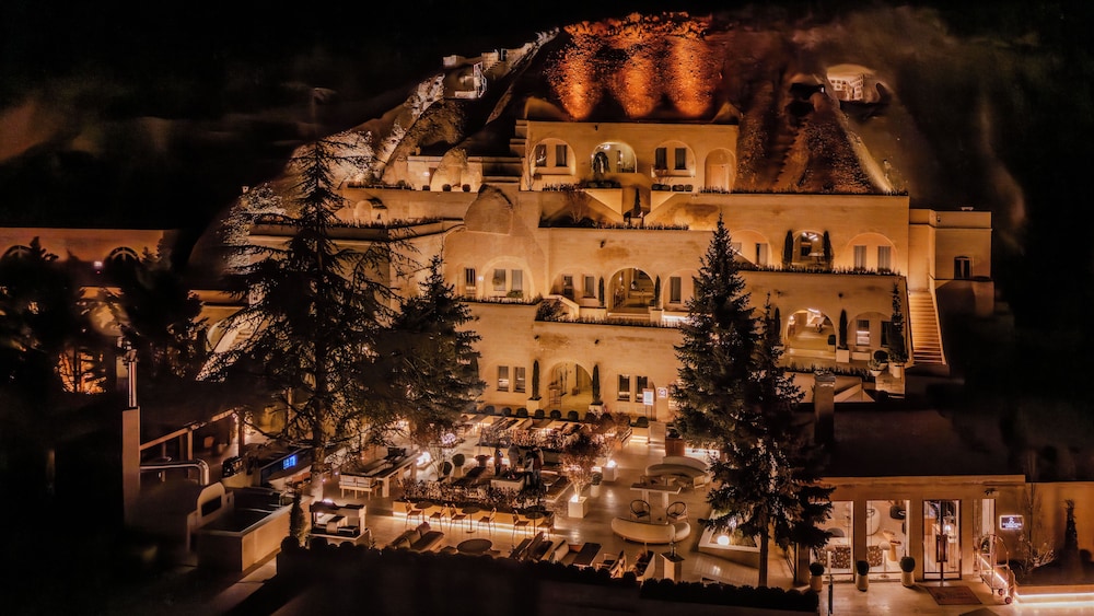 Alfina Cave Hotel 3/50