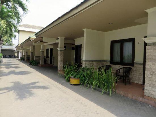 Adisurya Hotel 14/14