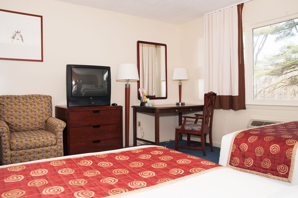 Red Carpet Inn Suites 17/23