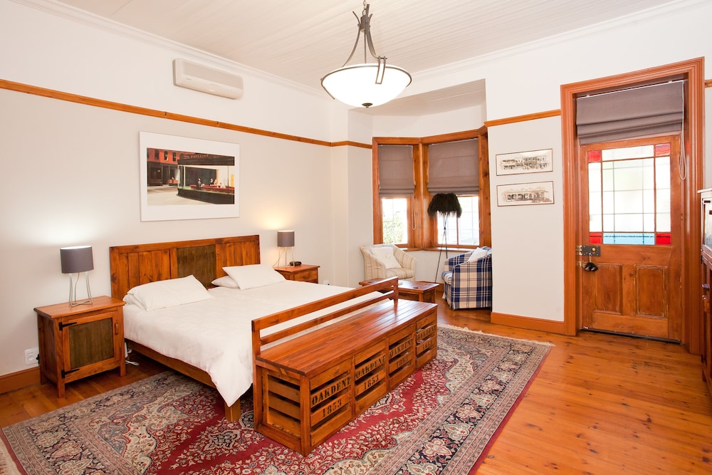 Oakdene Guest House 16/42