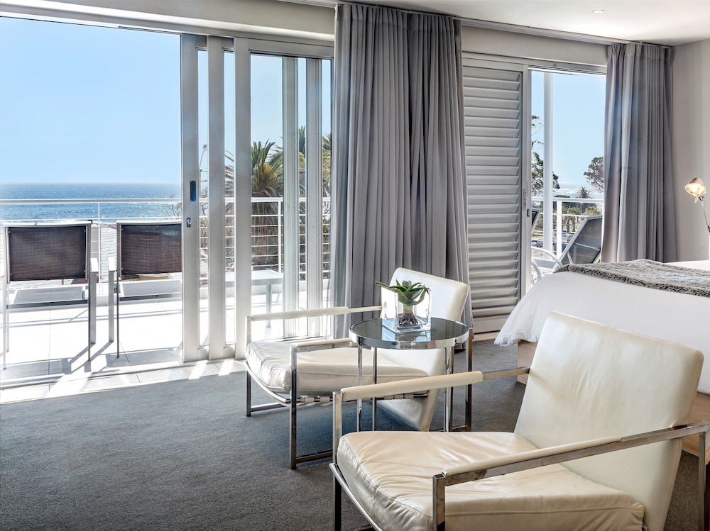 South Beach Camps Bay 36/44