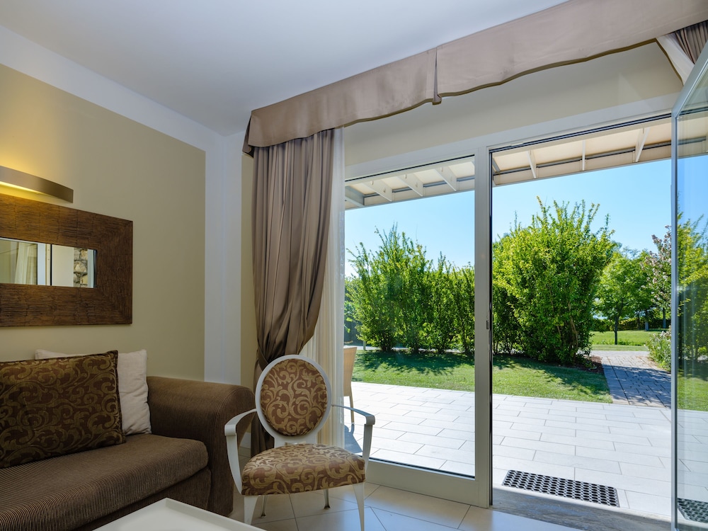 Parc Hotel Germano Suites 54/73
