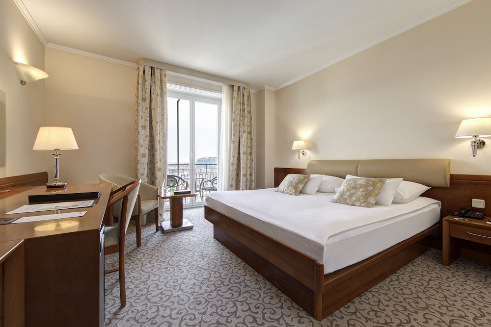 Eurostars Uhotel Ex Uhotel 26/76
