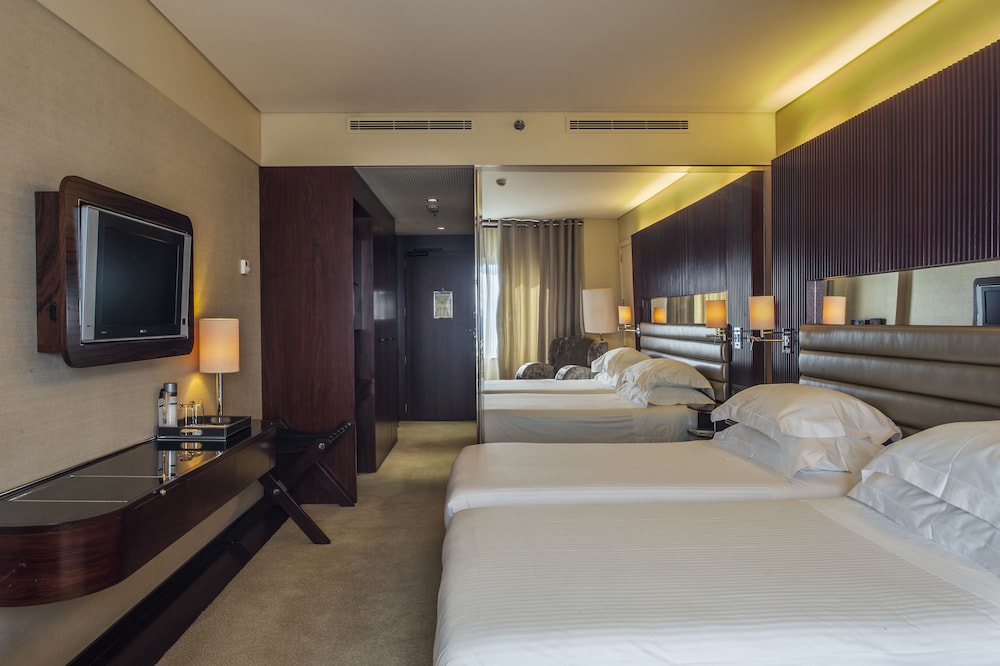 Porto Palacio Hotel By The Editory 15/79